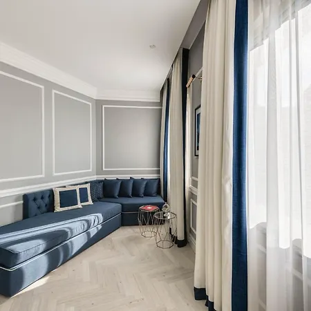Otel Vis A Vis 4*