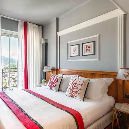 Vis A Vis Ξενοδοχείο Σέστρι Λεβάντε