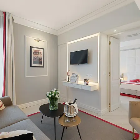 Vis A Vis 4* Σέστρι Λεβάντε