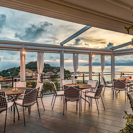 Otel Vis A Vis Sestri Levante