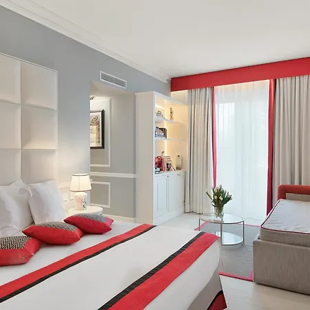 Otel Vis A Vis 4*