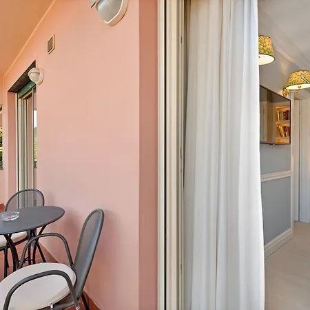 Otel Vis A Vis Sestri Levante