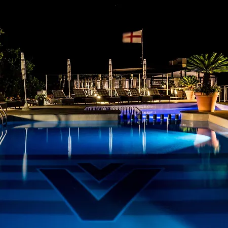 Vis A Vis Ξενοδοχείο Σέστρι Λεβάντε