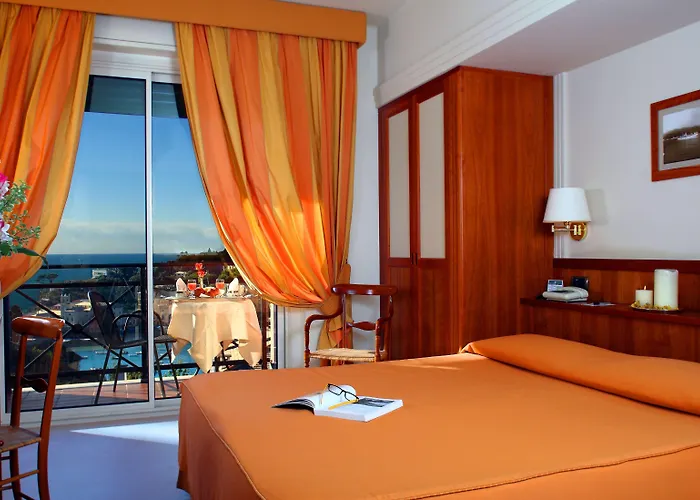 Vis A Vis Hotel Sestri Levante