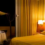 Vis A Vis Otel Sestri Levante