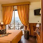 Vis A Vis Otel Sestri Levante