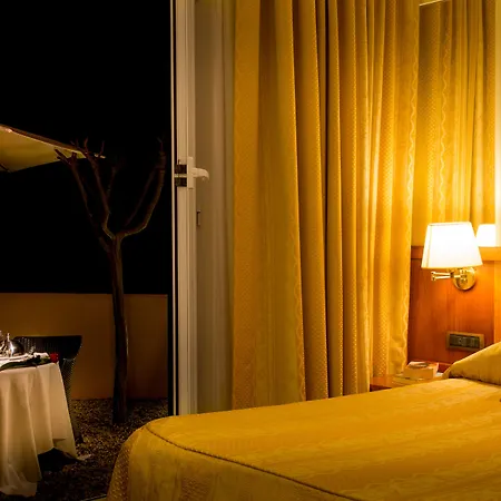 Vis A Vis Hotel Sestri Levante