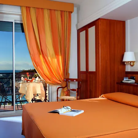 Vis A Vis Hotel Sestri Levante