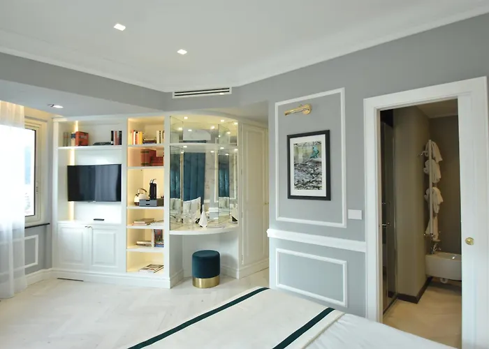 Vis A Vis Sestri Levante