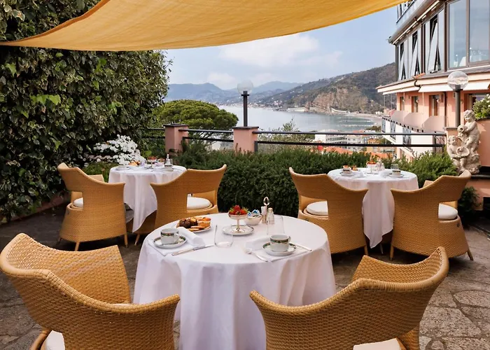 Vis A Vis Hotel Sestri Levante