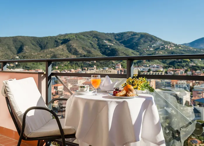 Hotell Vis A Vis Sestri Levante